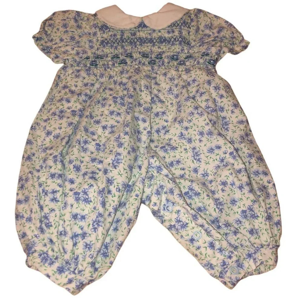 Vintage ROSE COTTAGE Sz XS Infant Smocked Flowers Collar Romper Bubble Suit